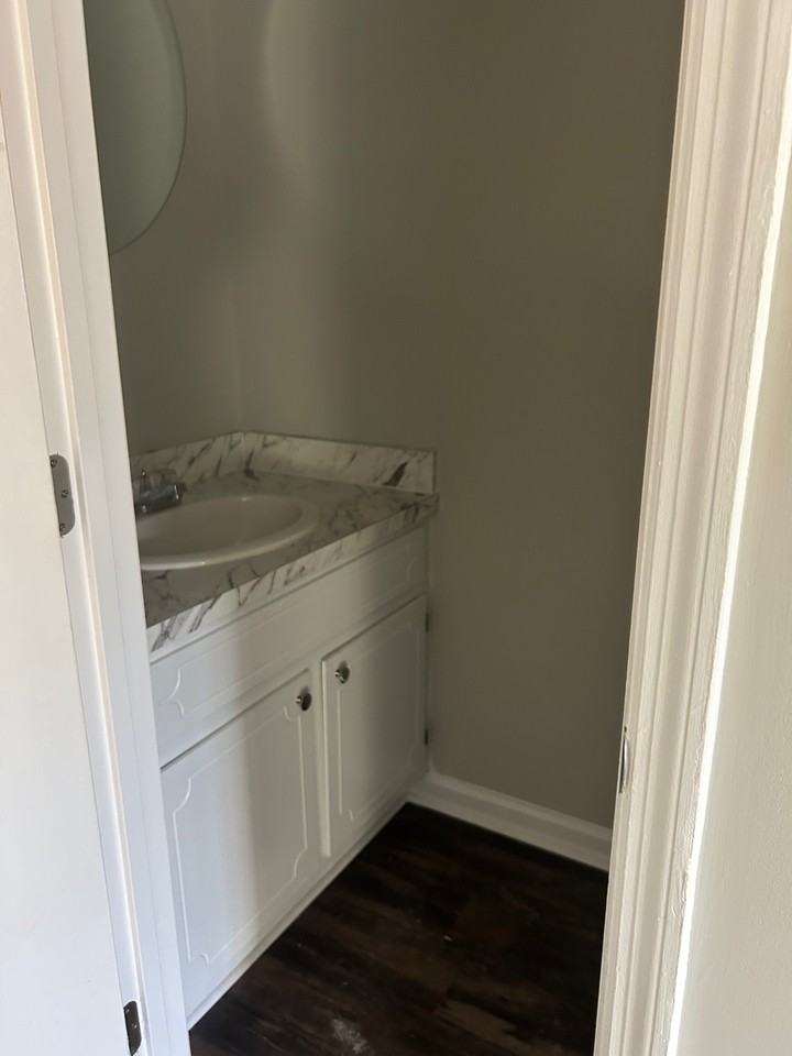1200 Pine St #B - Photo 5 of 13