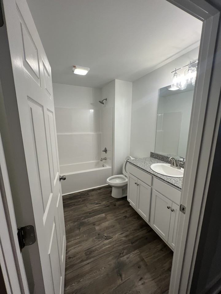 535 S Forest Ave #535 - Photo 7 of 16