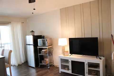 3101 Summerhill Pl #1 - Photo 3 of 8