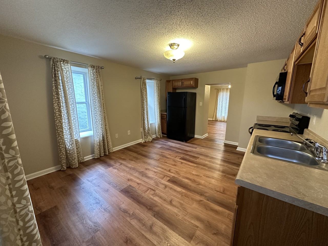 91 N Pike St #91 - Photo 5 of 13