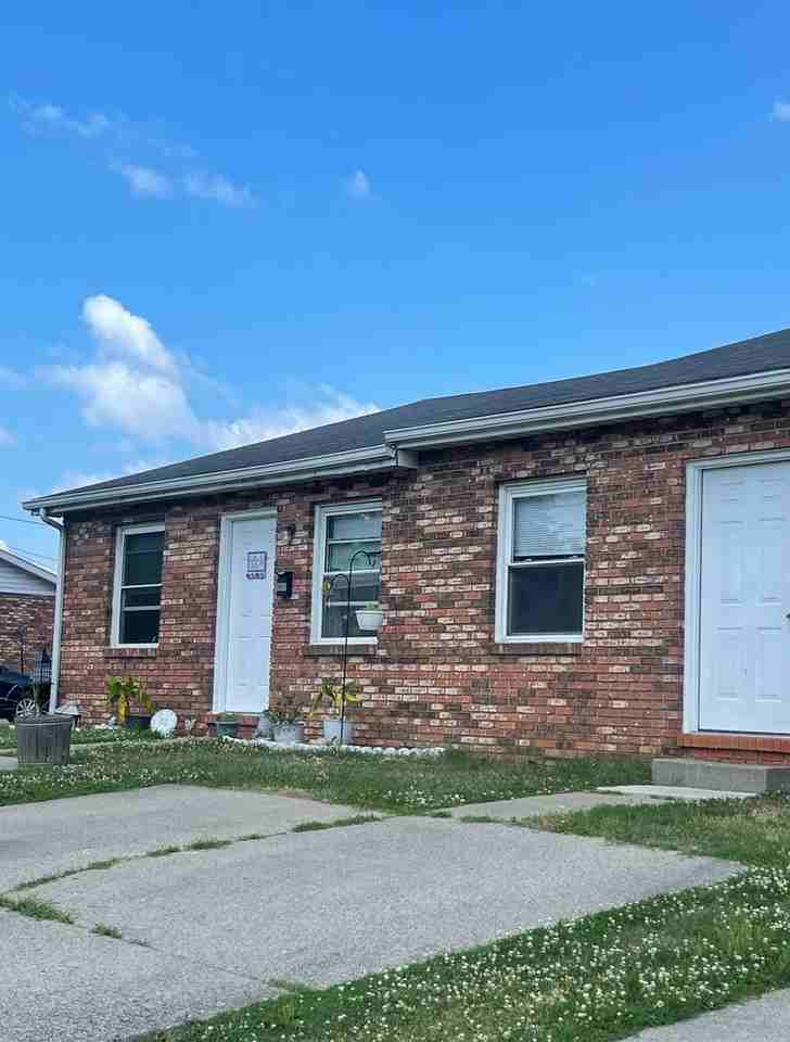 801-811 Mill St - Photo 2 of 20