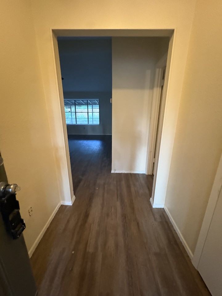 706 Redstone St #1 - Photo 4 of 26
