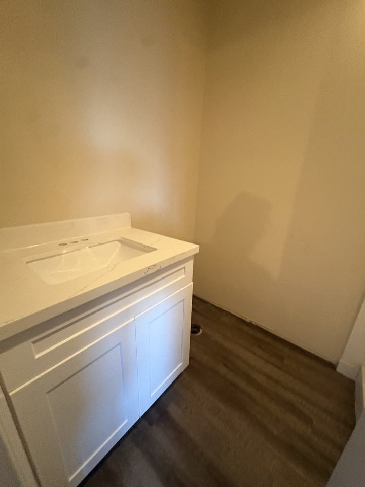 706 Redstone St #1 - Photo 6 of 26