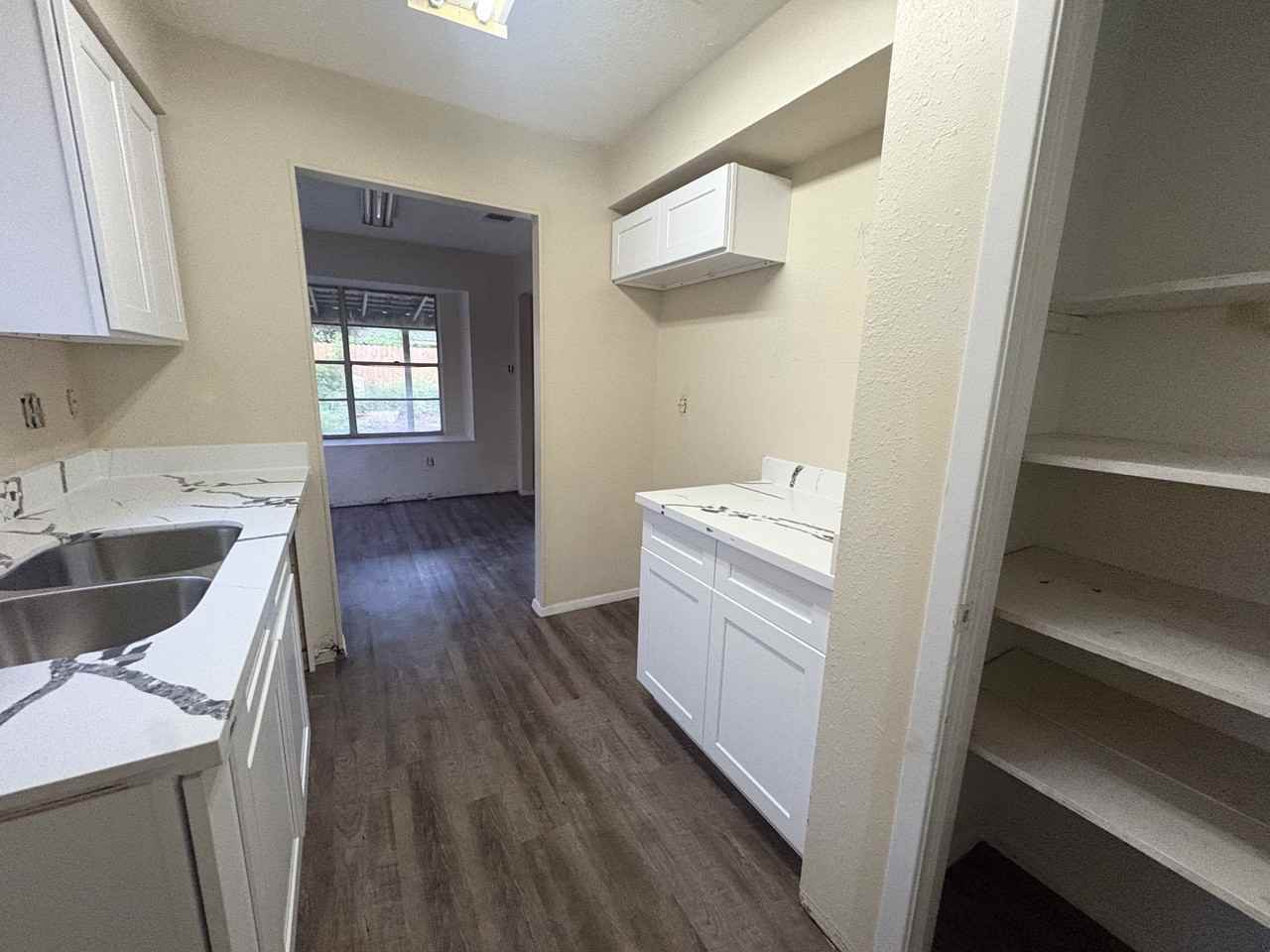 706 Redstone St #1 - Photo 3 of 23