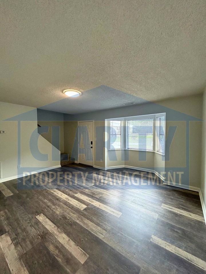 904 Valley Head Rd Nw - Photo 5 of 16