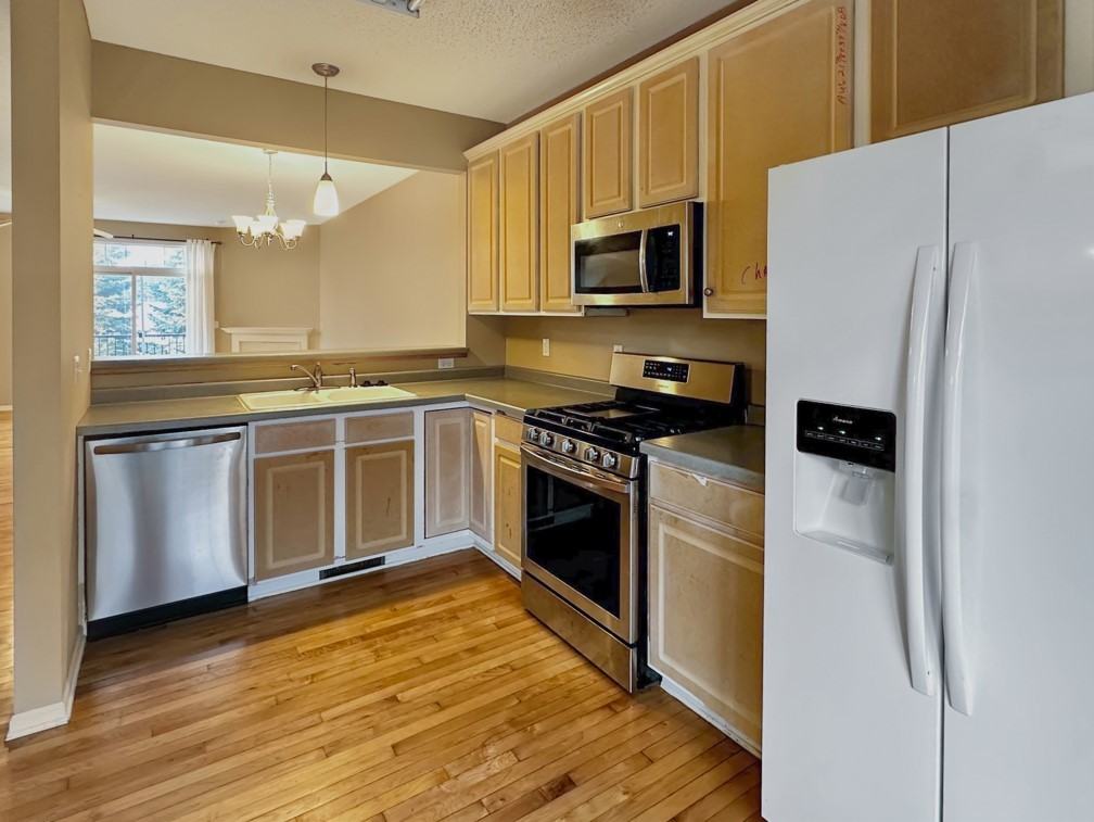 15869 Foliage Ave #1 - Photo 4 of 9