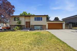 featured image of 3671 W Cordelle Cir