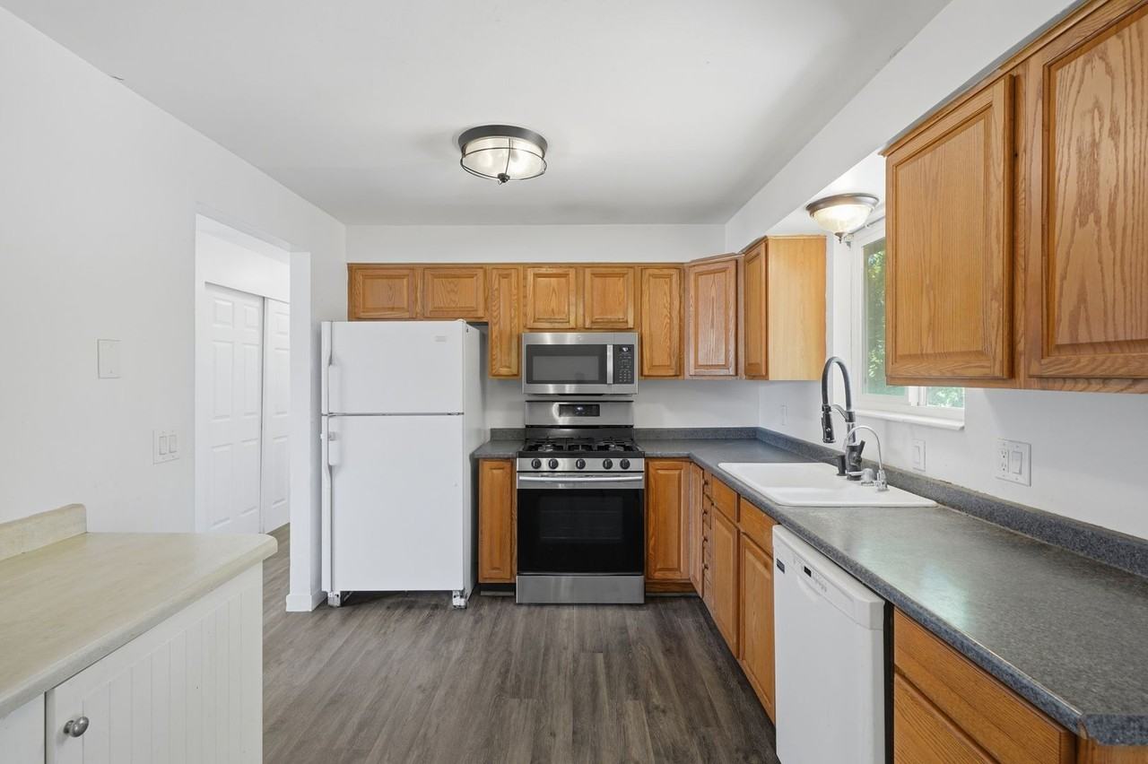 3671 W Cordelle Cir - Photo 7 of 30