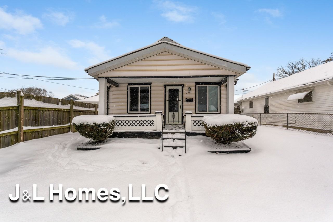 279 Lechner Ave #1 - Photo 2 of 10