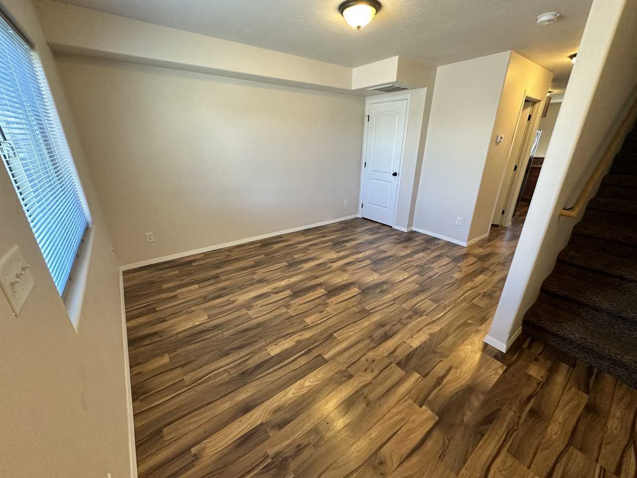 6205 North Astor StreetApt 4 #6205-4 - Photo 5 of 12