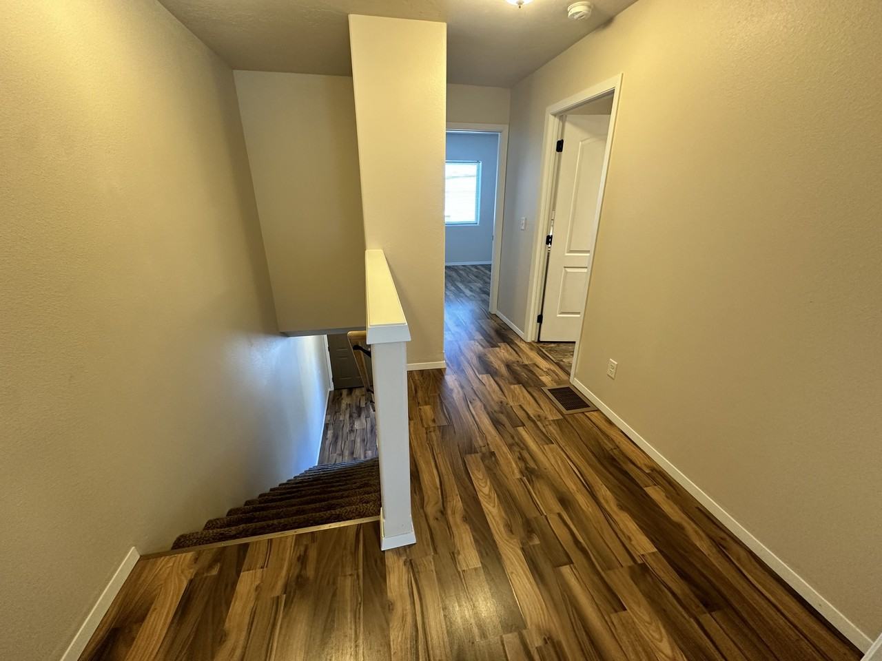 6205 North Astor StreetApt 4 #6205-4 - Photo 6 of 12