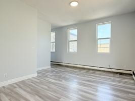 featured image of 581 Pierre Ave #1