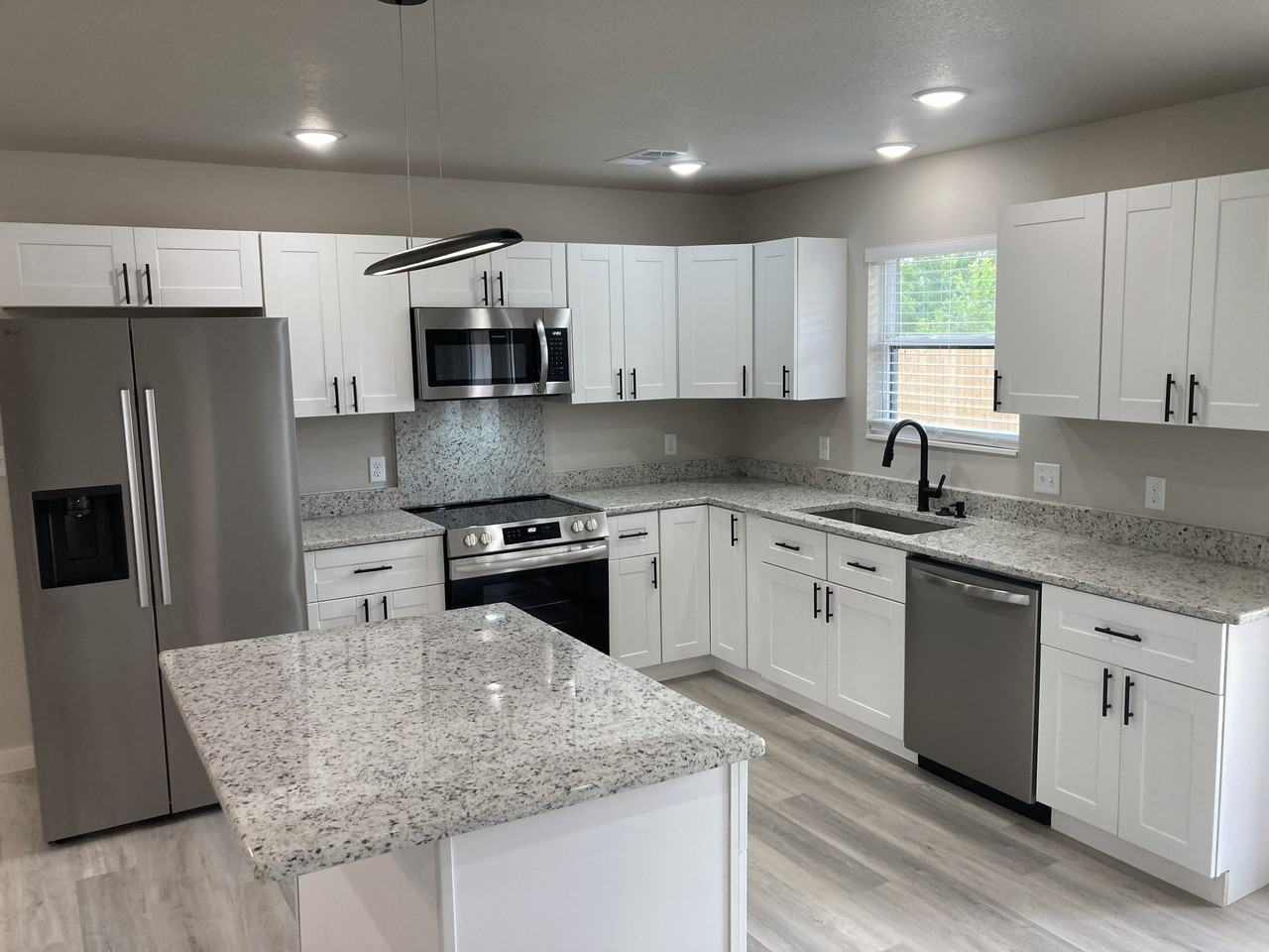 10423 Preston Ct #1 - Photo 3 of 27