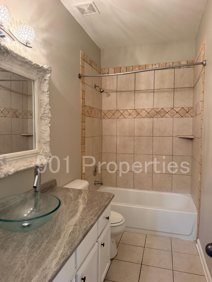 3777 Pavilion Cir #1 - Photo 7 of 34