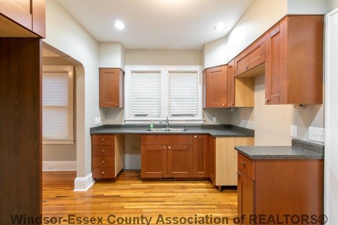 1536 Parent Ave #MAIN - Photo 4 of 6