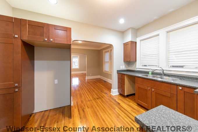 1536 Parent Ave #MAIN - Photo 5 of 6