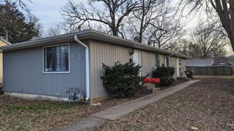 1910 E Monroe St #B - Photo 1 of 1