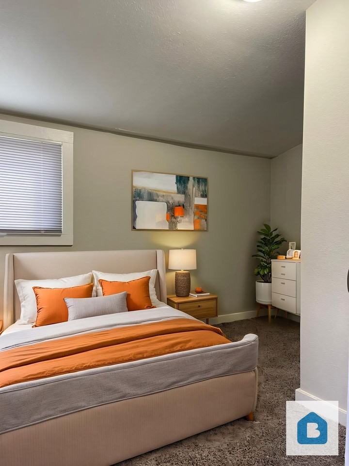 818 N Corona St. - Photo 4 of 5