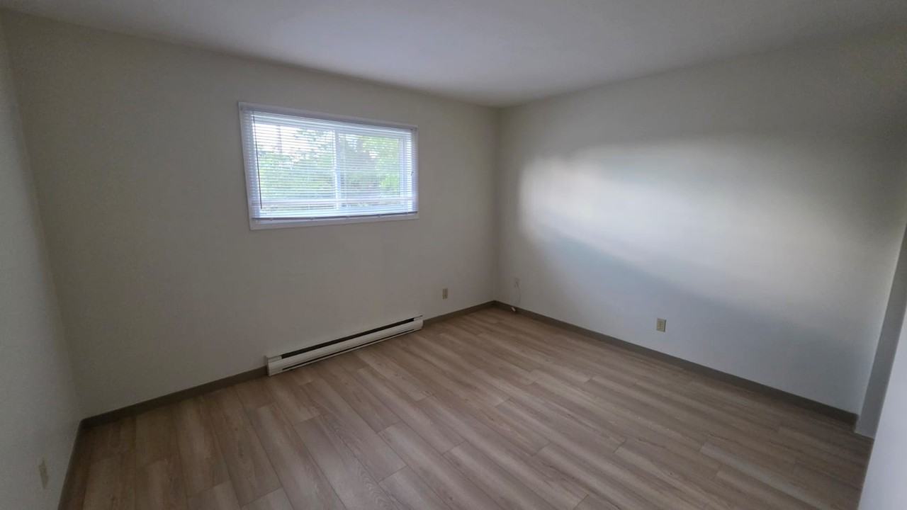 61 Drummond St #3 - Photo 2 of 6