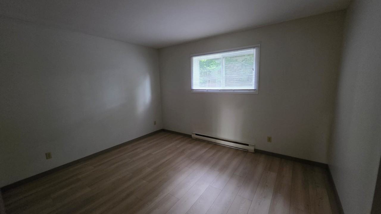 61 Drummond St #3 - Photo 4 of 6