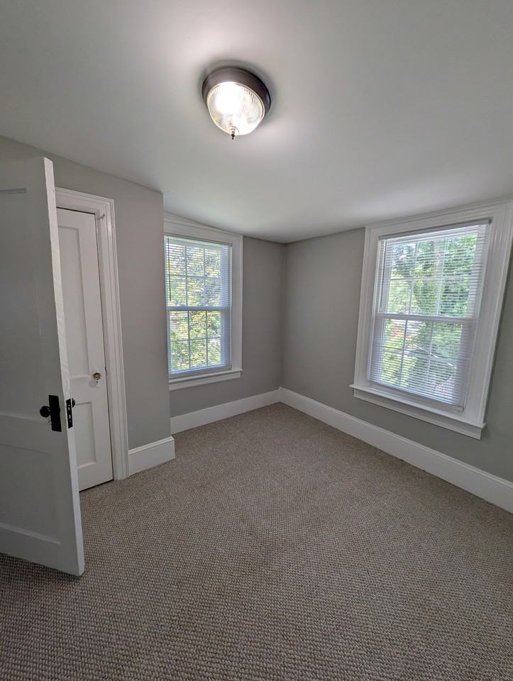 222 W 5th Ave #C - Photo 2 of 9