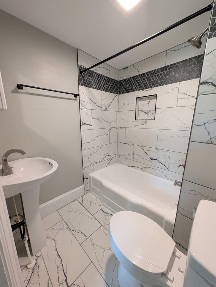 222 W 5th Ave #C - Photo 3 of 9