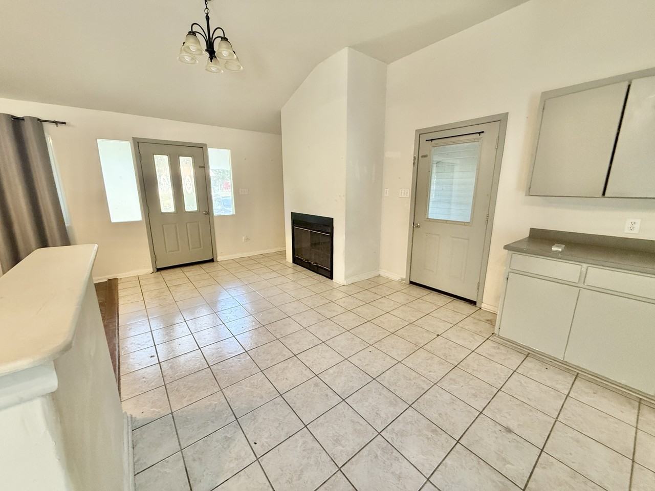 207 Brantley Cir #1 - Photo 4 of 21