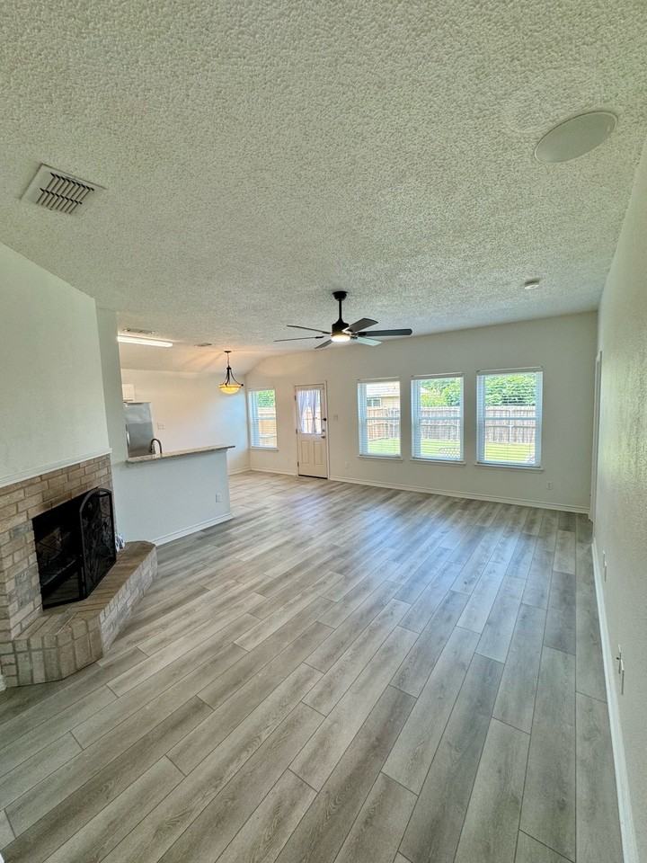 2304 Corral Dr #1 - Photo 2 of 16