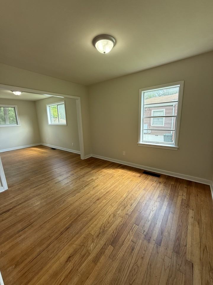 6144 Court M #1 - Photo 3 of 11