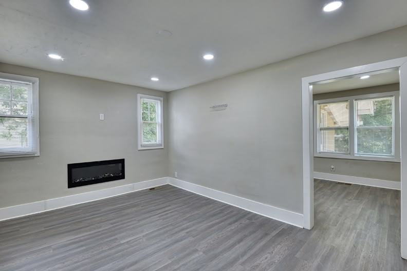 1888 Vesta Ave #1 - Photo 2 of 6