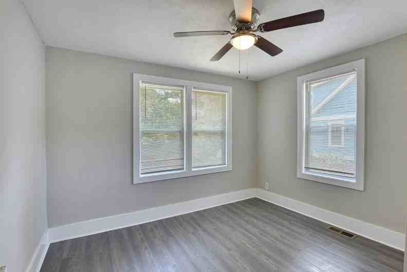 1888 Vesta Ave #1 - Photo 5 of 6