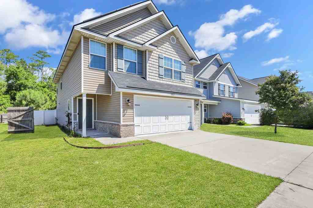 203 Grandview Dr #1 - Photo 2 of 21