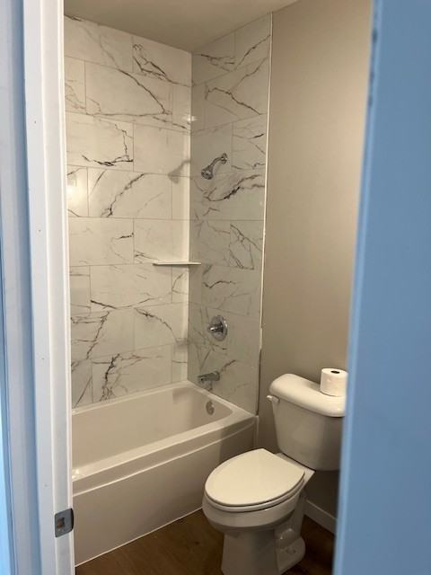 203 E Oak St #3 - Photo 3 of 7