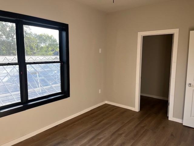 203 E Oak St #3 - Photo 4 of 7