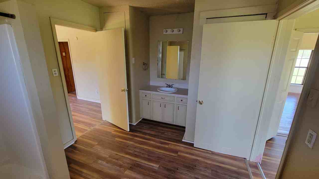 120 N Front St #1 - Photo 4 of 10