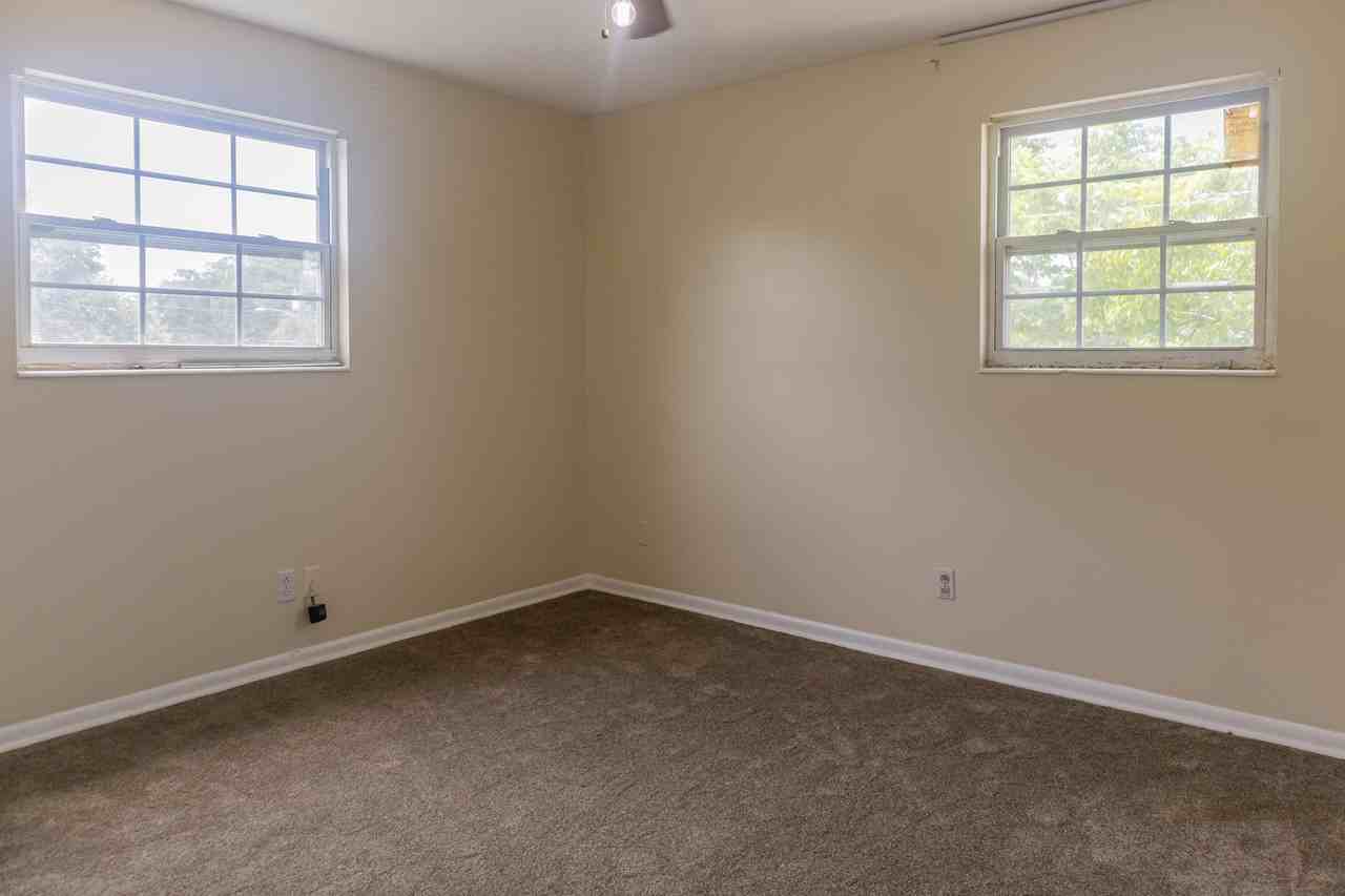 5039 Winchester Dr S #1 - Photo 6 of 18