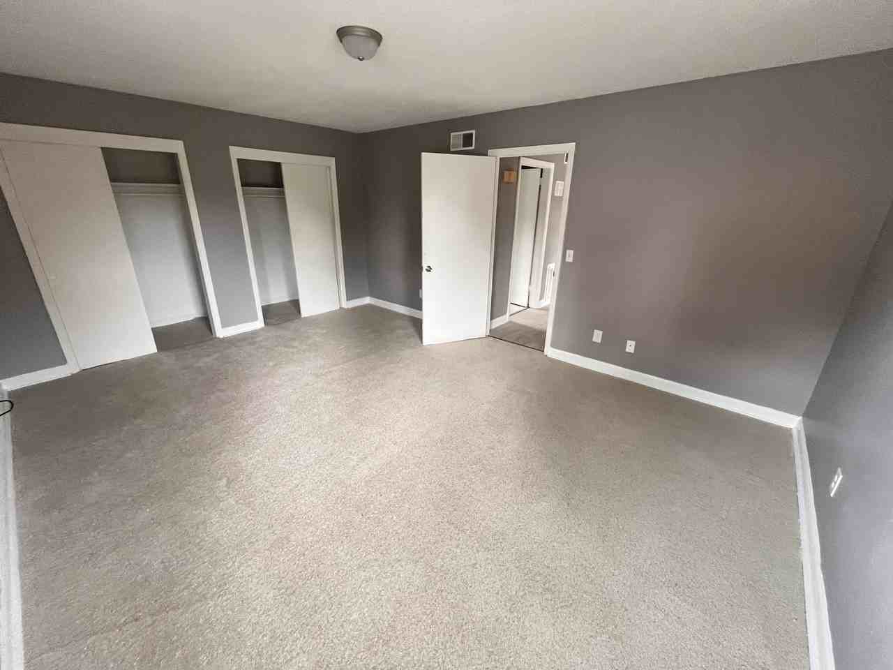 310 N Parson St #1 - Photo 3 of 10