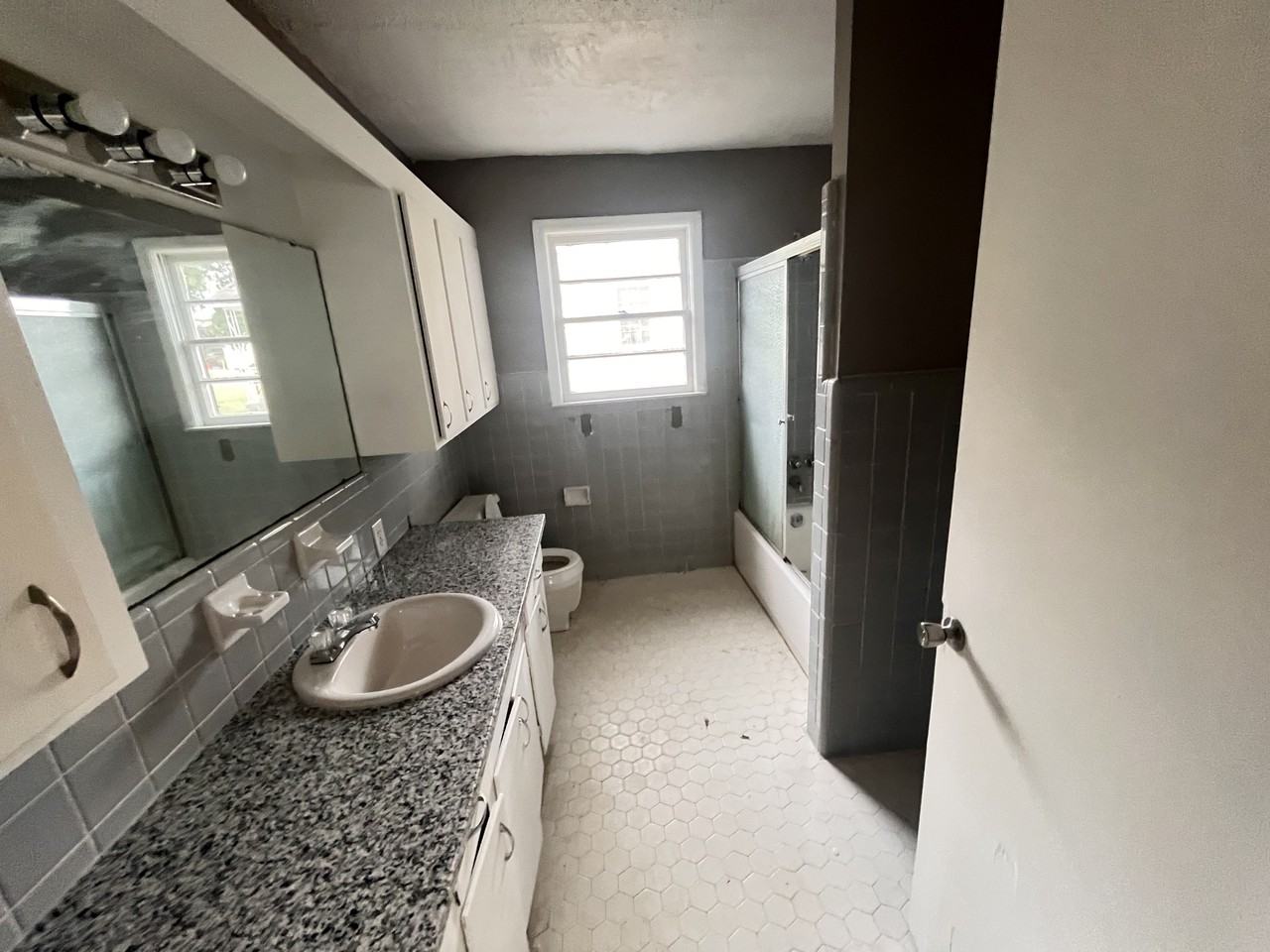 310 N Parson St #1 - Photo 7 of 10