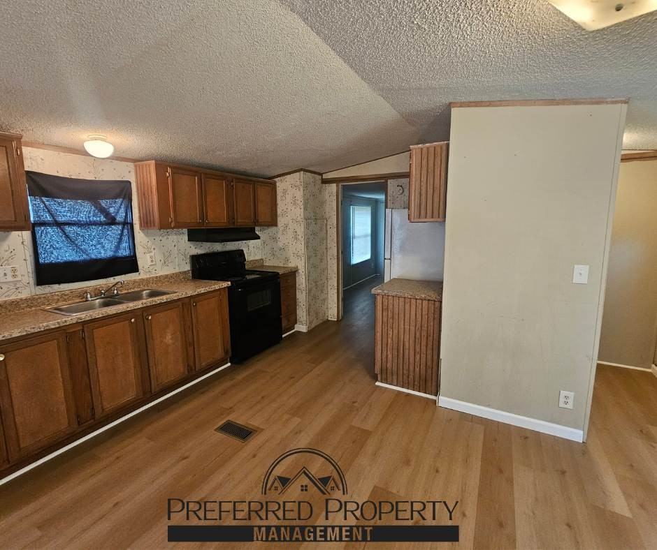 1422 Farm to Market 706 - 39 #39 - Photo 4 of 14