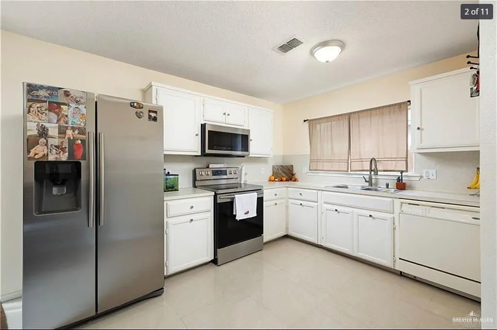 3213 Princeton Ave #1 - Photo 3 of 13