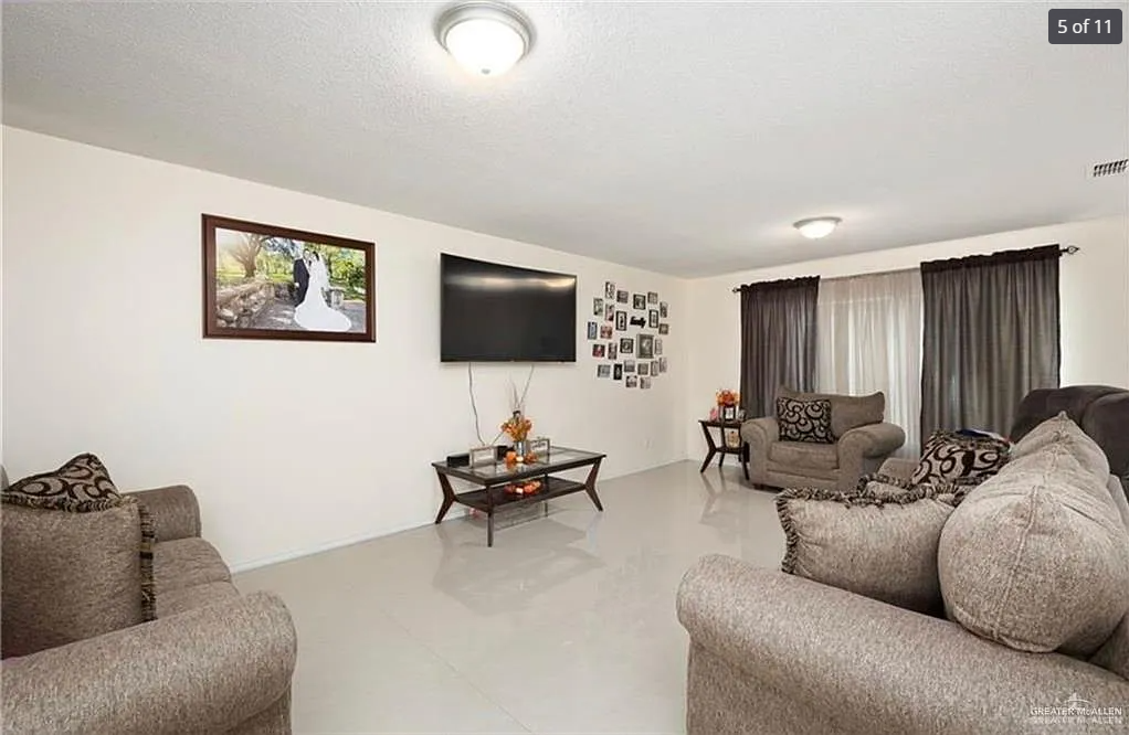 3213 Princeton Ave #1 - Photo 7 of 13
