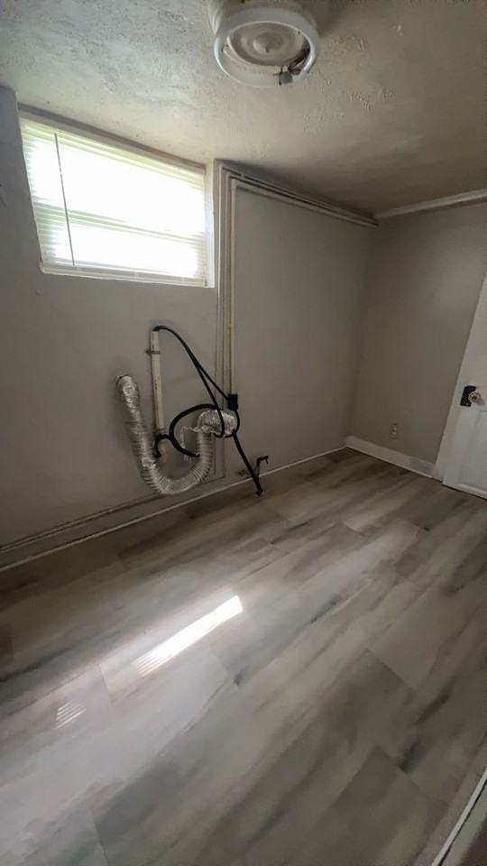 1901 Dellwood Ave - Photo 7 of 12