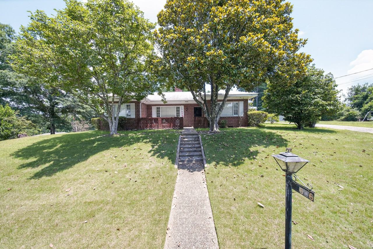 606 Harper Rd #1 - Photo 2 of 34