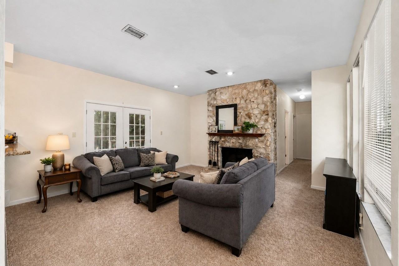 315 Nw 28th St - Photo 2 of 36