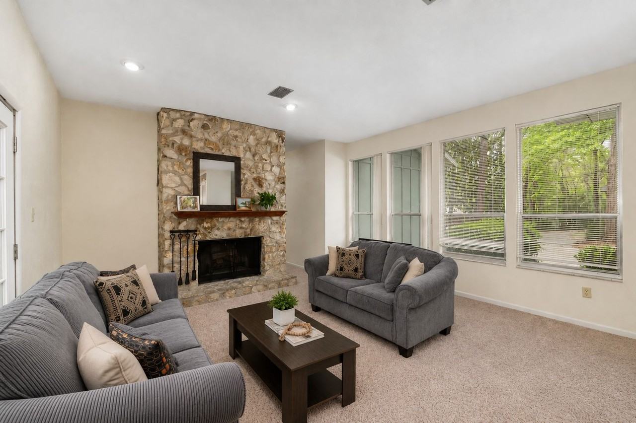 315 Nw 28th St - Photo 5 of 36