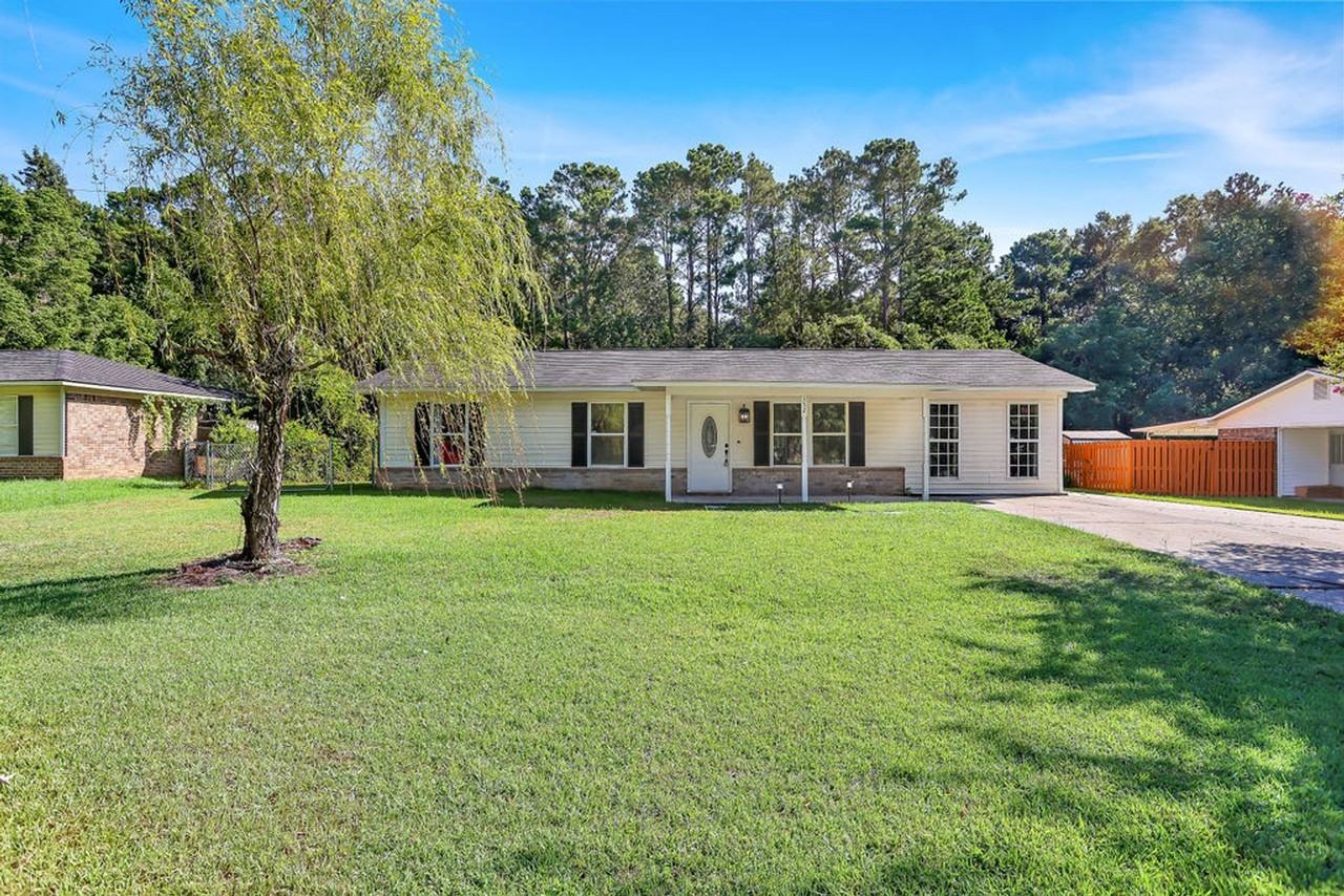 352 Garden Acres Way - Photo 2 of 37