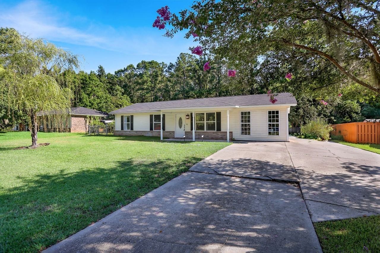 352 Garden Acres Way - Photo 3 of 37