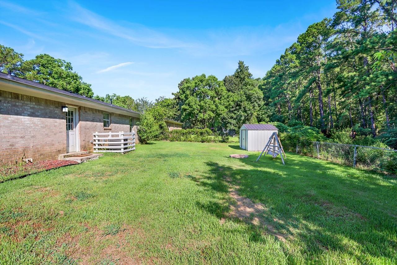 352 Garden Acres Way - Photo 6 of 37