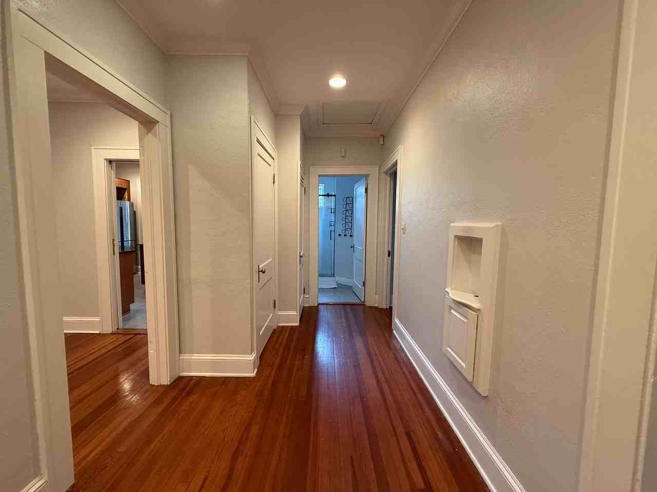 633 E Park Ave - Photo 5 of 16