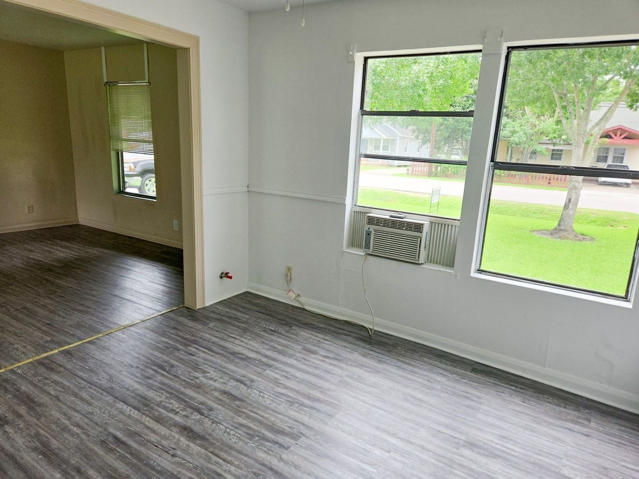 3130 29th St - Photo 5 of 12